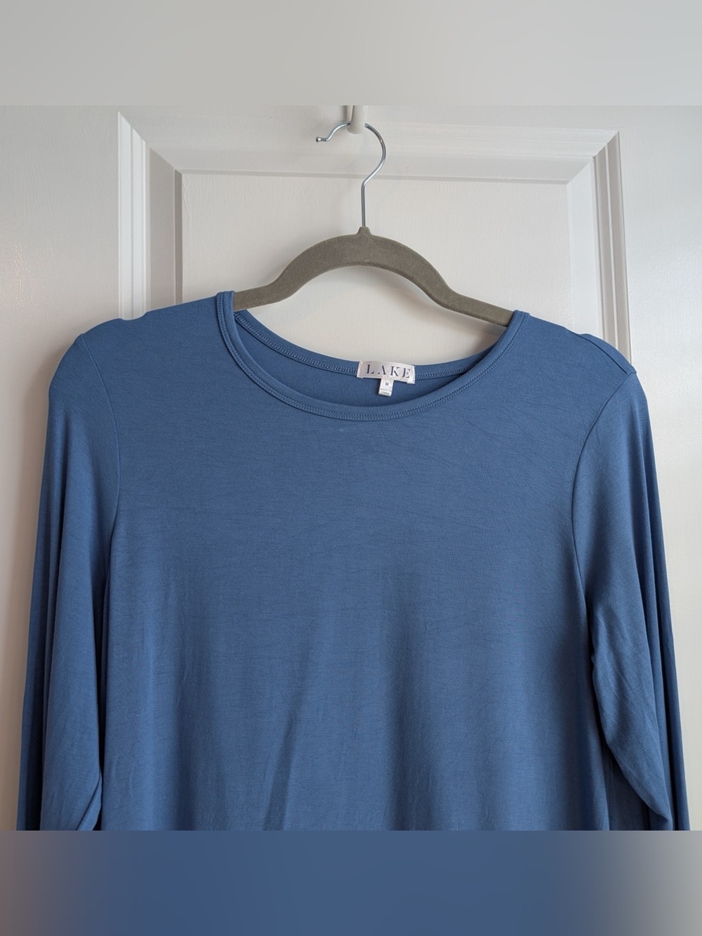 Lake Women’s DreamModal Long Sleeved Crewneck Pajama Top Size Medium in Seaport - Picture 3 of 11